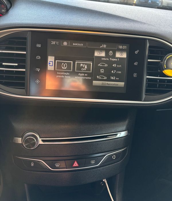 Peugeot 308, Allure