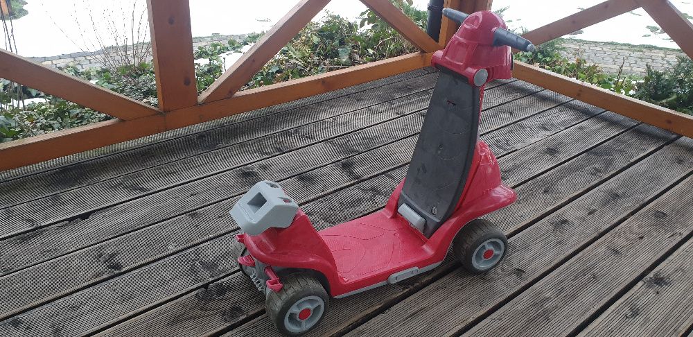 Uniwersalny pojazd wieloetapowy All In One 4 w 1 SmarTrike