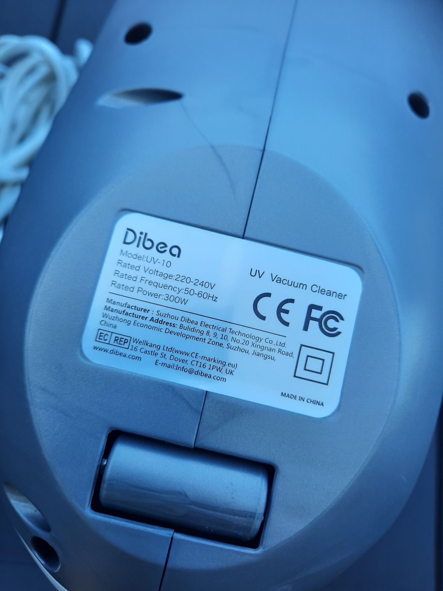 Ręczny odkurzacz łóżkowy alergie Dibea UV-10 do materacy lampa 300W 15