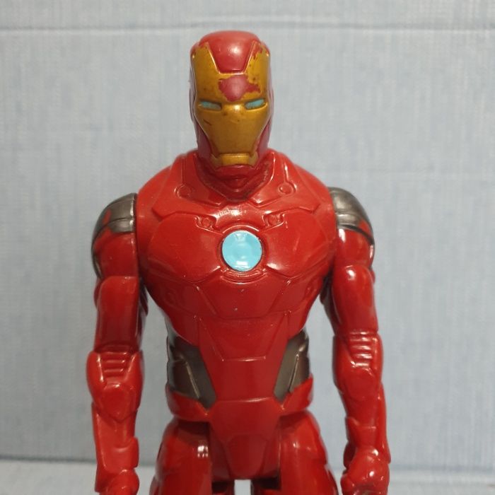 Железный человек Hasbro оригинал 50 см и 30 см. Iron Man, Marvel