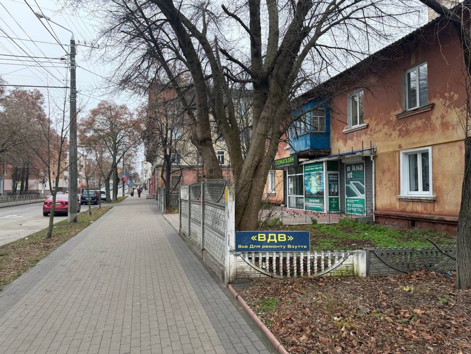 Оренда приміщення по вул. Полуботка (навпроти Тесли)