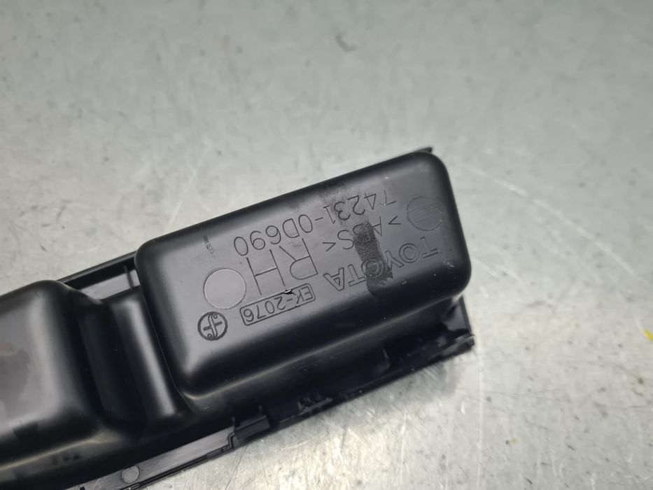 Comando / botão / interruptor vidros frente direito TOYOTA Yaris (_P13