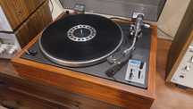 Gramofon Akai AP-002