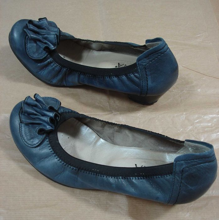 Sapatos de Senhora em Pele tamanho 36 como novos