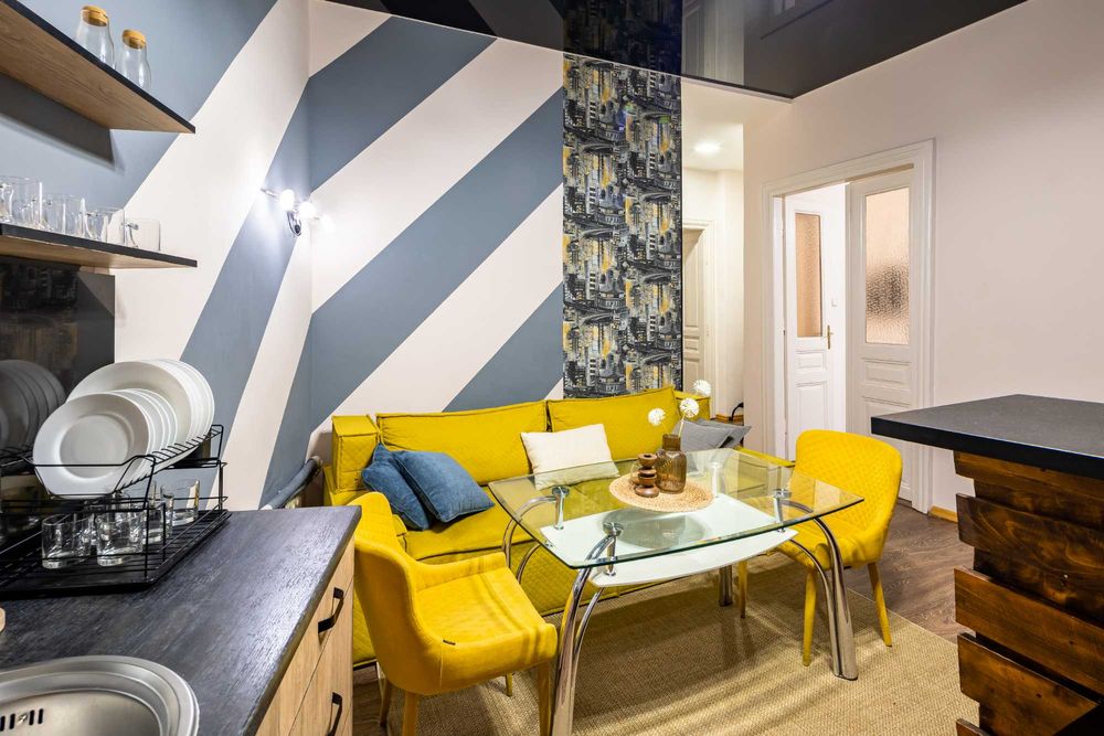 Оренда житла подобова центр університет Франка вул. Листопадового Чину