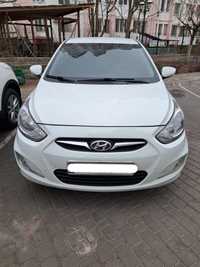 Hyundai Accent 2012