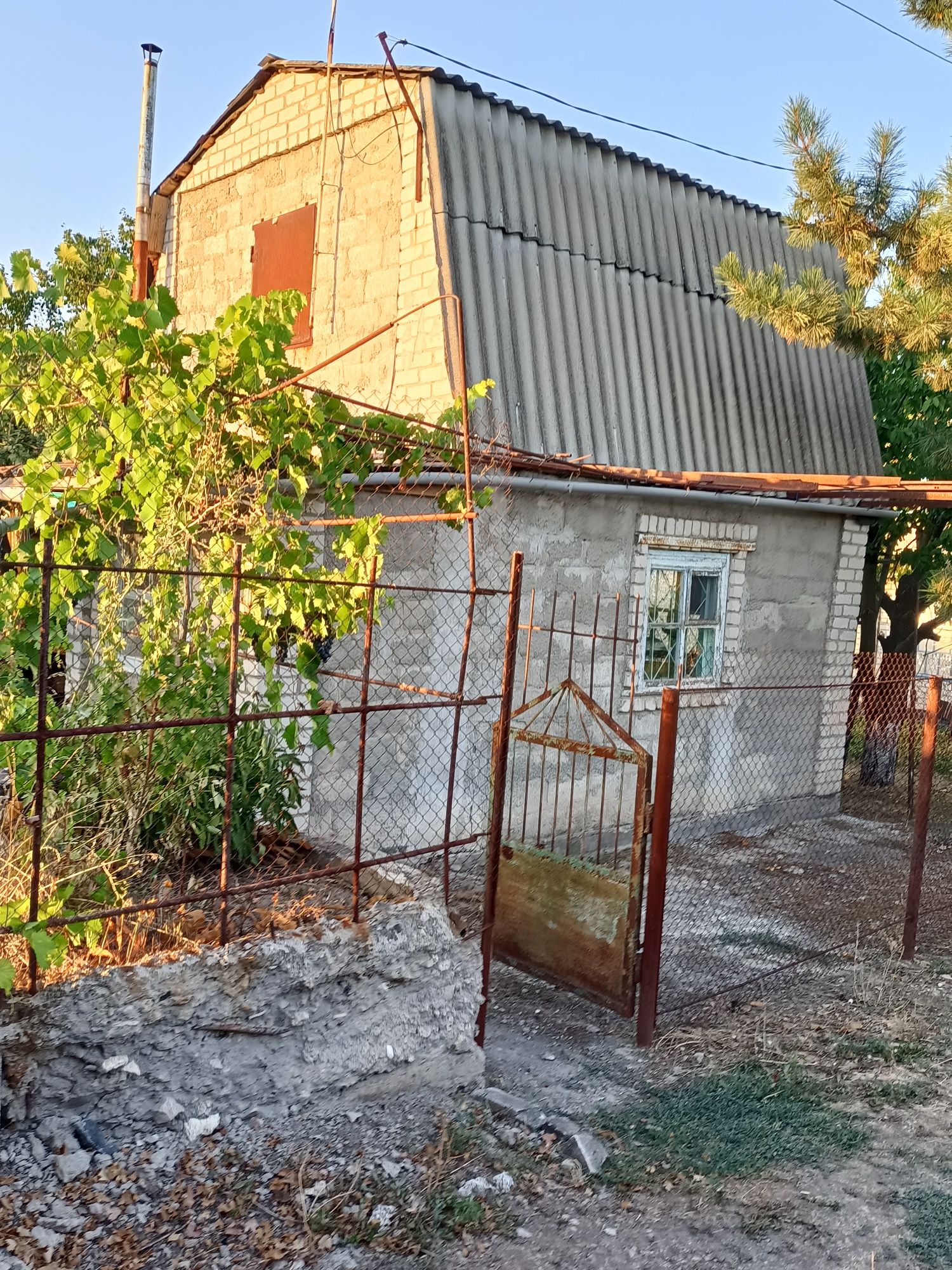 Продажа дачі. Чотири сотки.