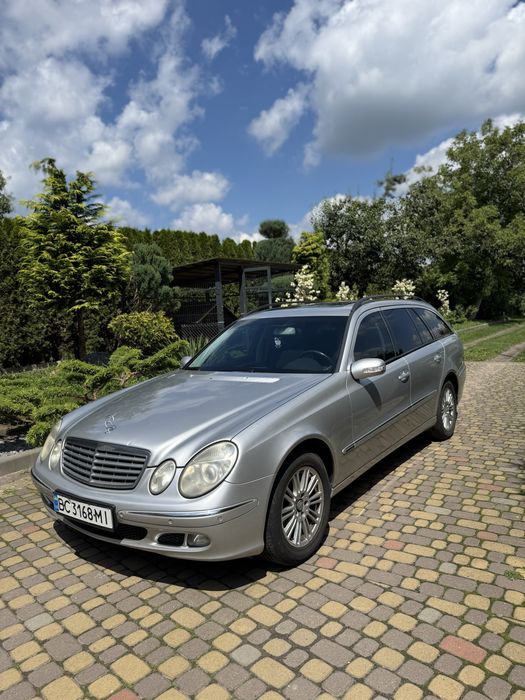 Mercedes-Benz E-Class 2005