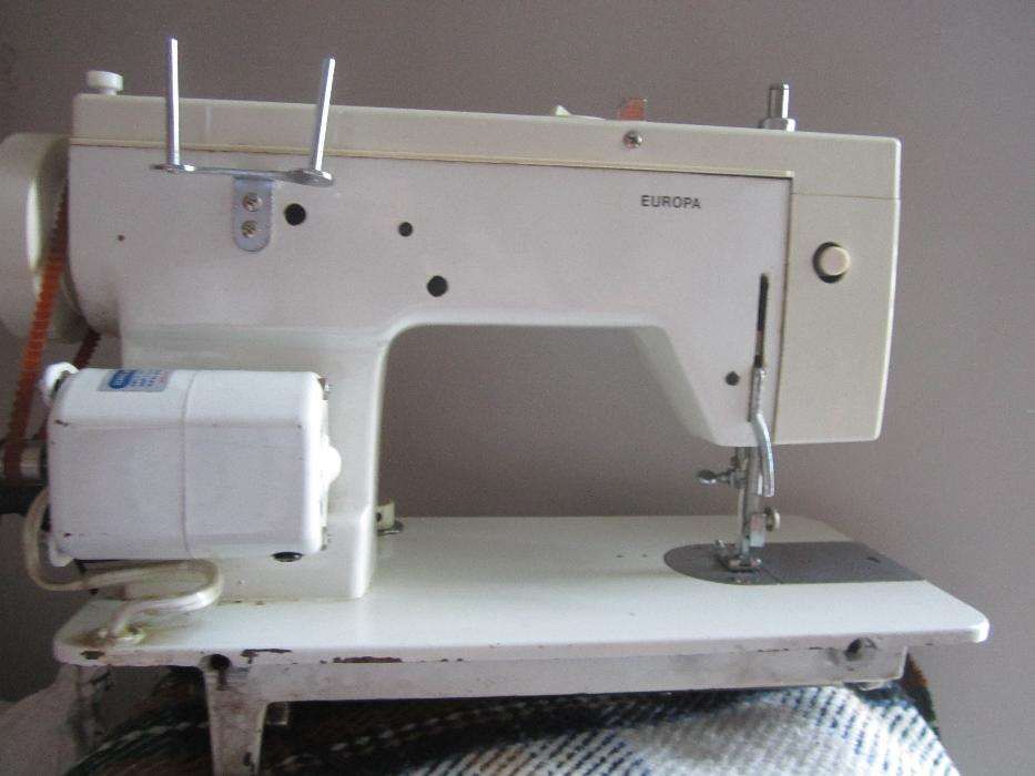 Máquina costura Oliva - Modelo Europa