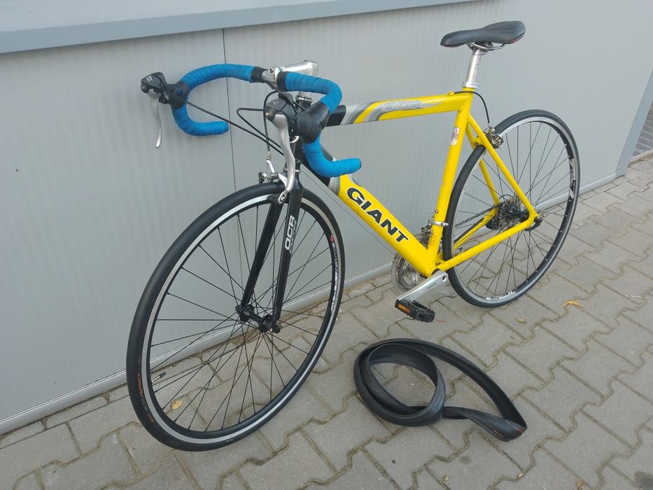 Rower szosowy> kolarzówka koła 26 cali dużo nowych części Serwisowany