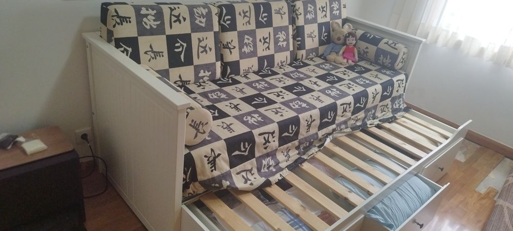 Cama dupla Ikea Hemnes