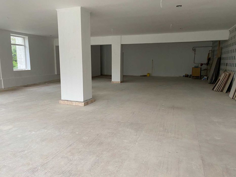 Продаж комерційного приміщення, під магазин, офіс, Самбір, центр