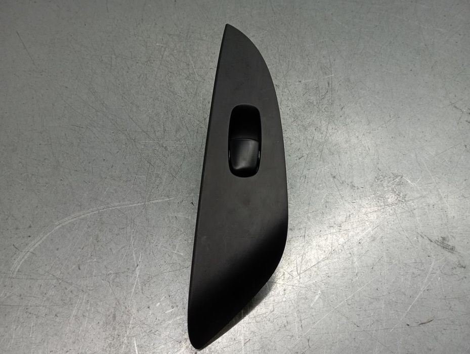 Comando / botão / interruptor vidros trás esquerdo NISSAN Leaf EV (ZE0