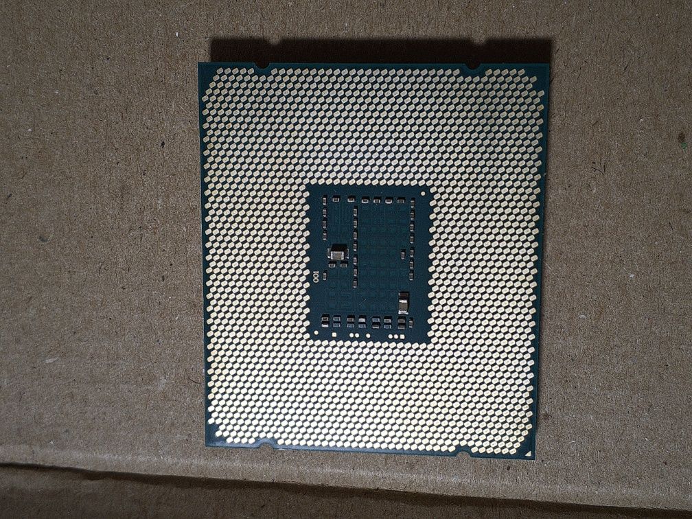 Xeon e5 2666v3 офсети -70/-70 10/20 ядер 3500Mhz 2011-3 X99