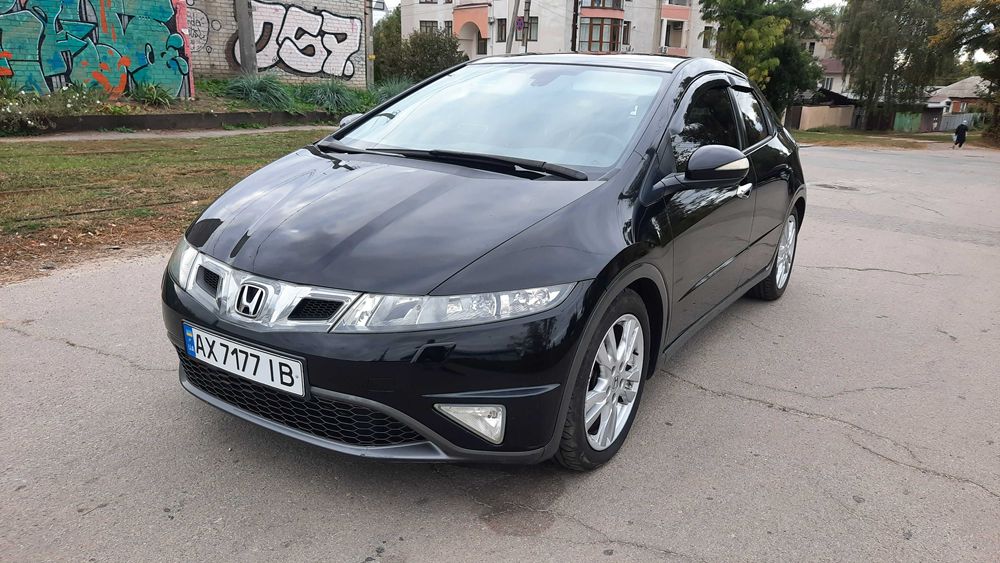 Honda Civic 5D 2010 р 1.8 АТ газ 96000 км пробіг