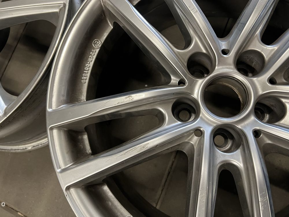 Felgi aluminiowe z TPMS 7.5Jx18H2 ET25 5x112 BMW Seria 3 F30