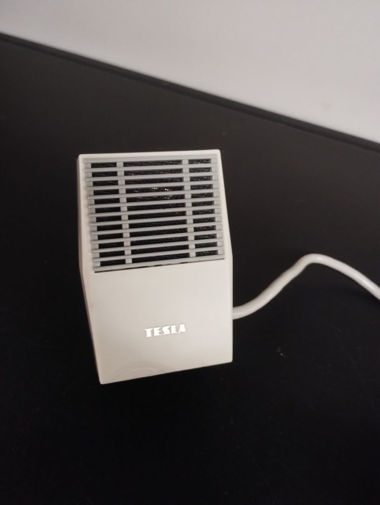 Mikrofon Tesla wraz z etui