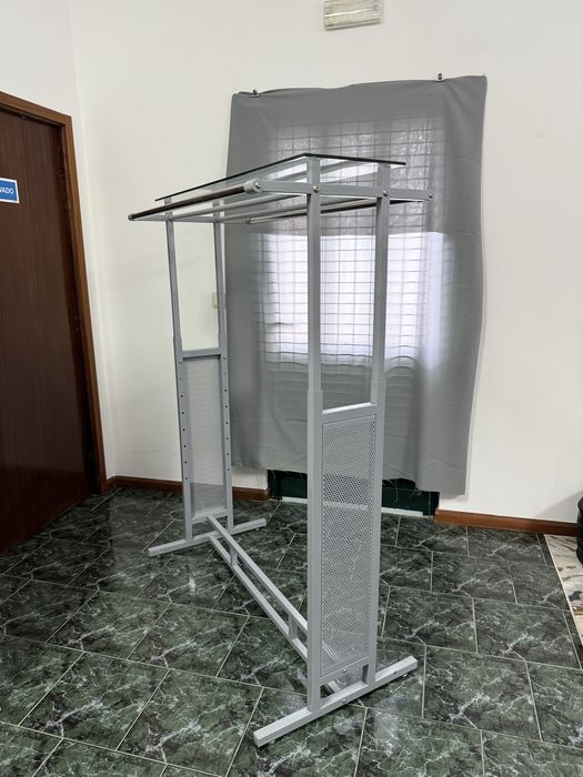 Charriot com dois varões