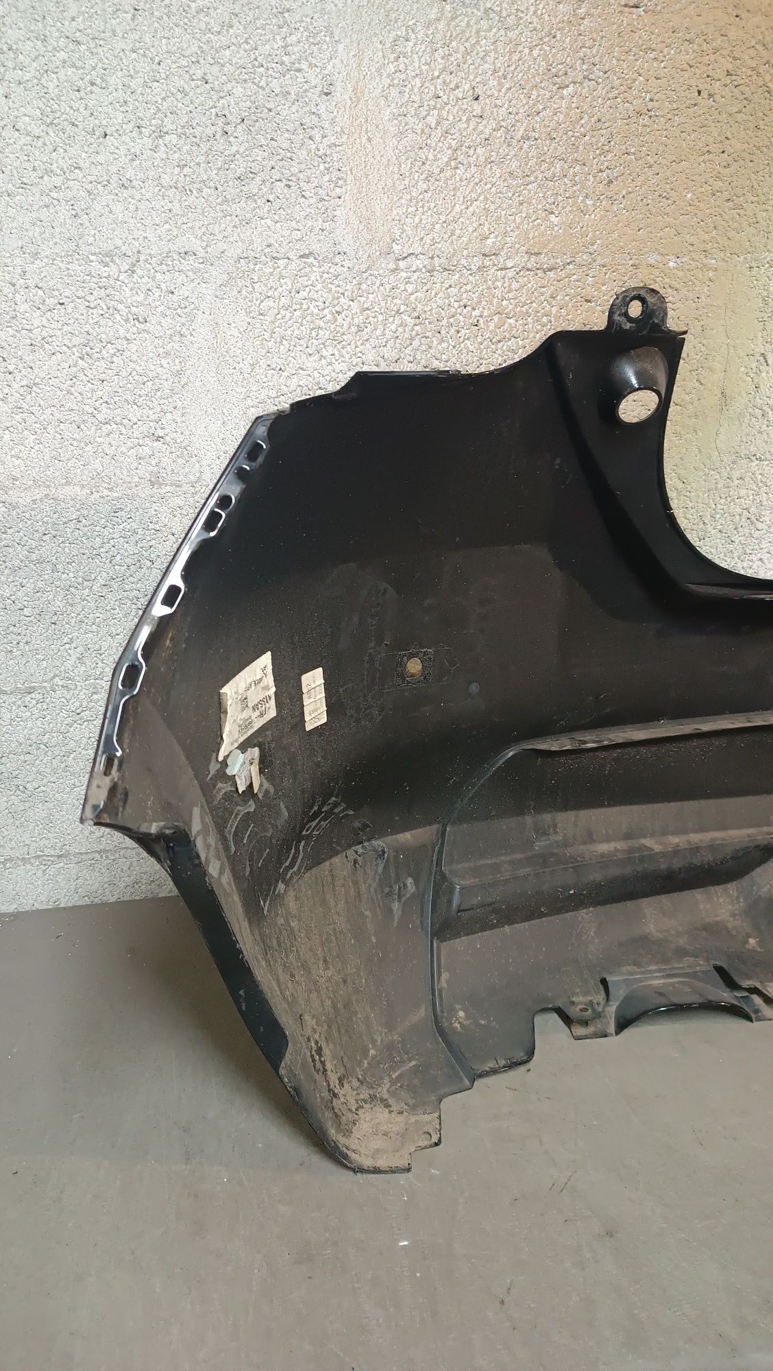 Vendo parachoque de trás Nissan micra ano 2016/20