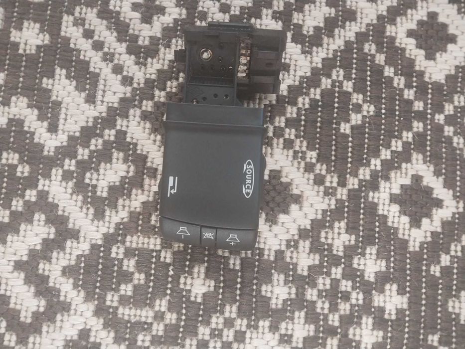 Підрульовий перемикач магнітоли Renault Megane 2