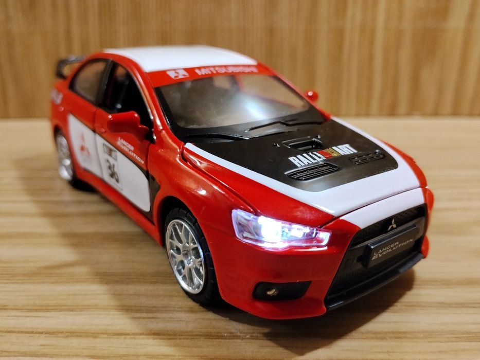 Модель mitsubishi lancer x evolution 1:32 Автопром металл свет звук ин