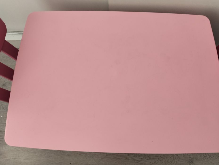 Stolik Mamut + 2 krzesełka