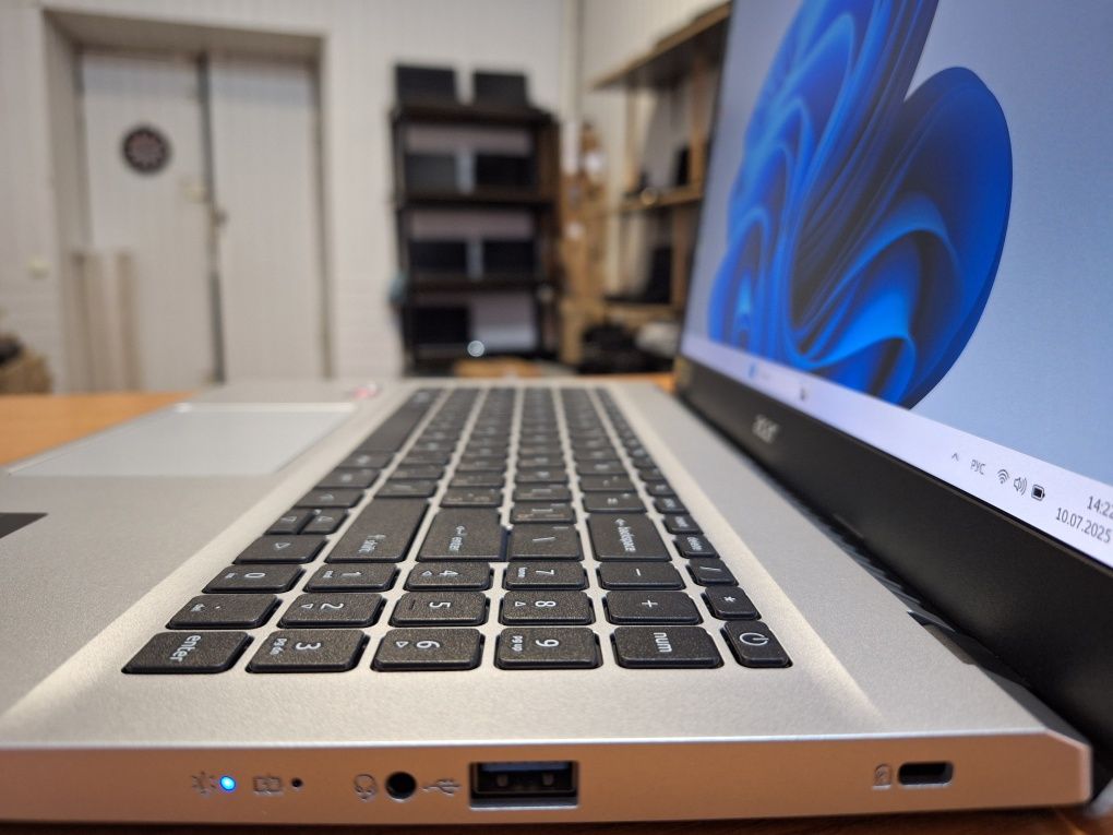 Acer Aspire 3 A315-44P OctalCore AMD Ryzen 7 5700U 16/512 ( Новый )