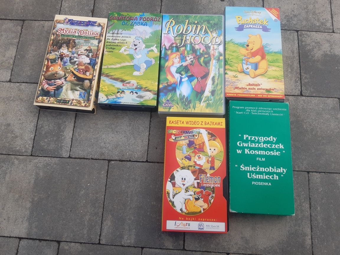 Bajki dla dzieci  na kasetach video vhs .