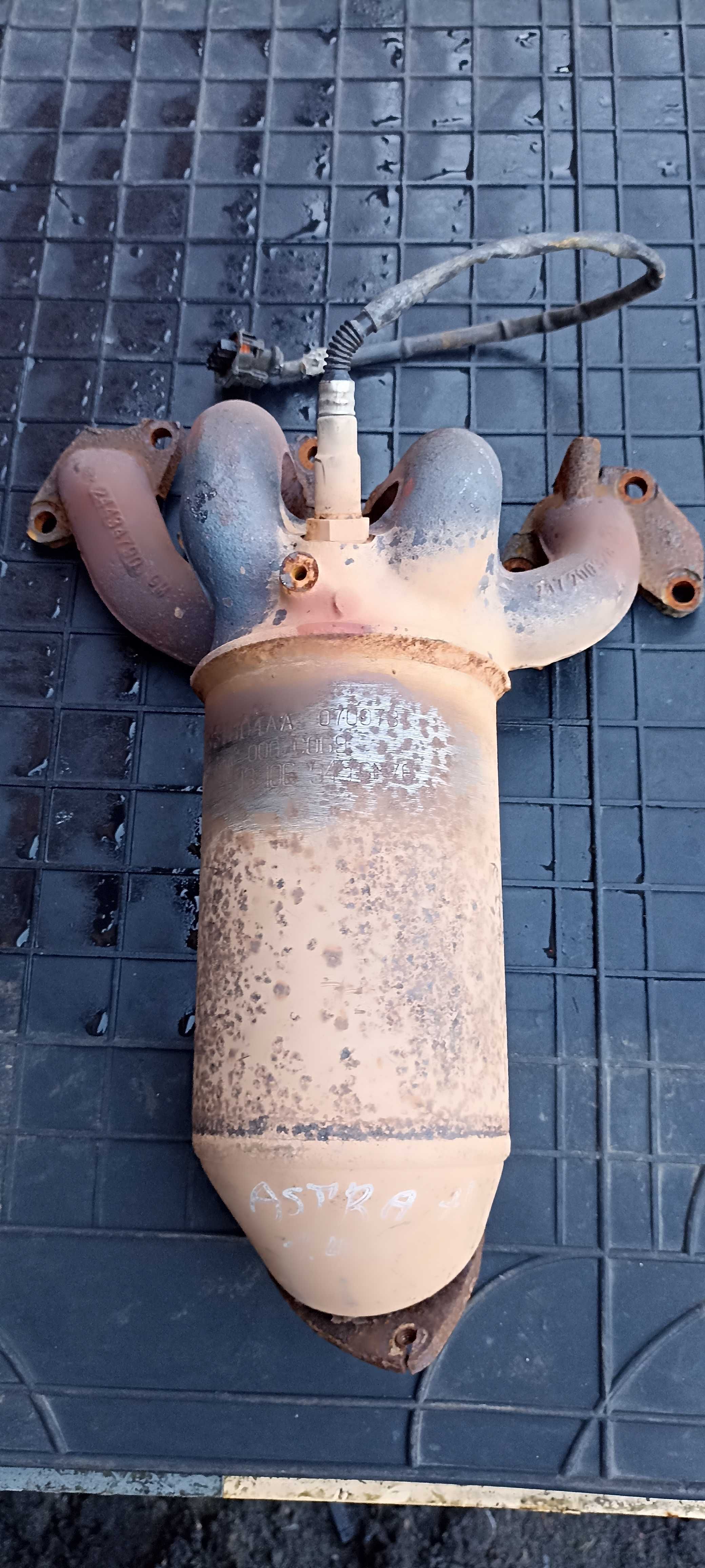 katalizator kolektor opel astra H 1.4 GM76