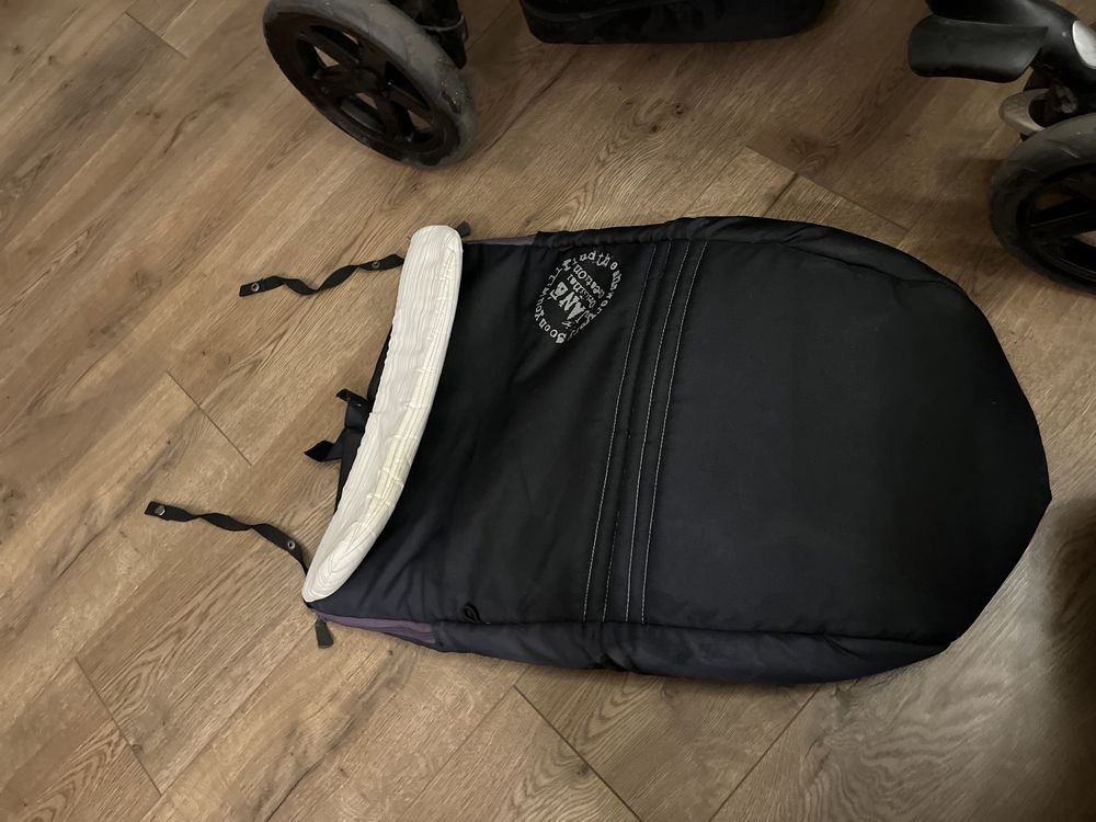 Коляска Jane Nomad 3в1 с автокреслом