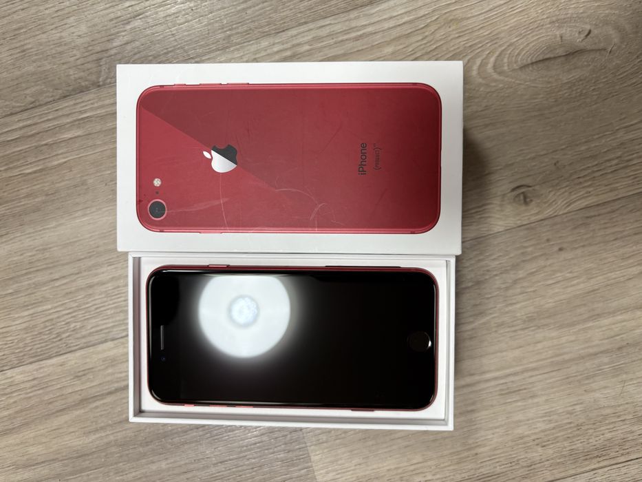 IPhone 8. 64gb/91 akb