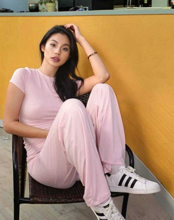 Жіночий костюм LİVANA  Новинка 2025 — стильний комплект S-M