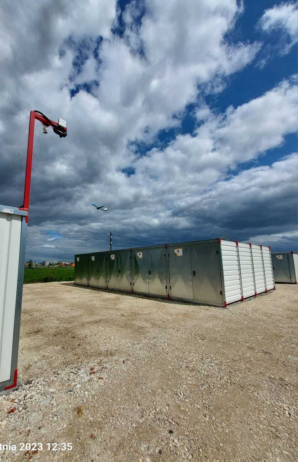 Self Storaga Do wynajęcia małe magazyny Box Kontener Samoobsługowy