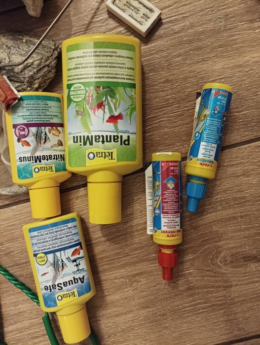 Akwarium dla rybek z szafką 60x24x36 + dodatki