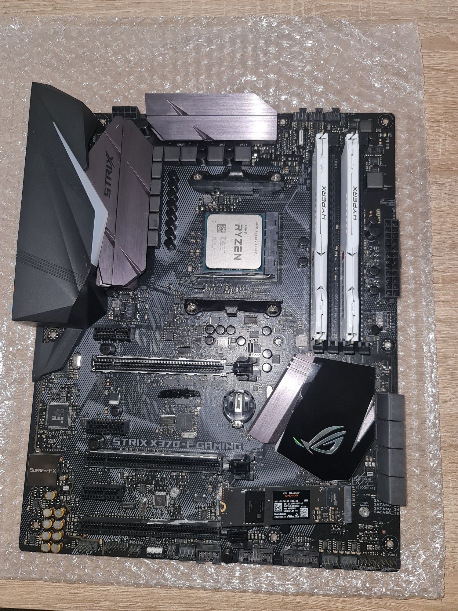 Kit Gaming – Ryzen 7 5700x + 32GB RAM + Motherboard ROG STRIX