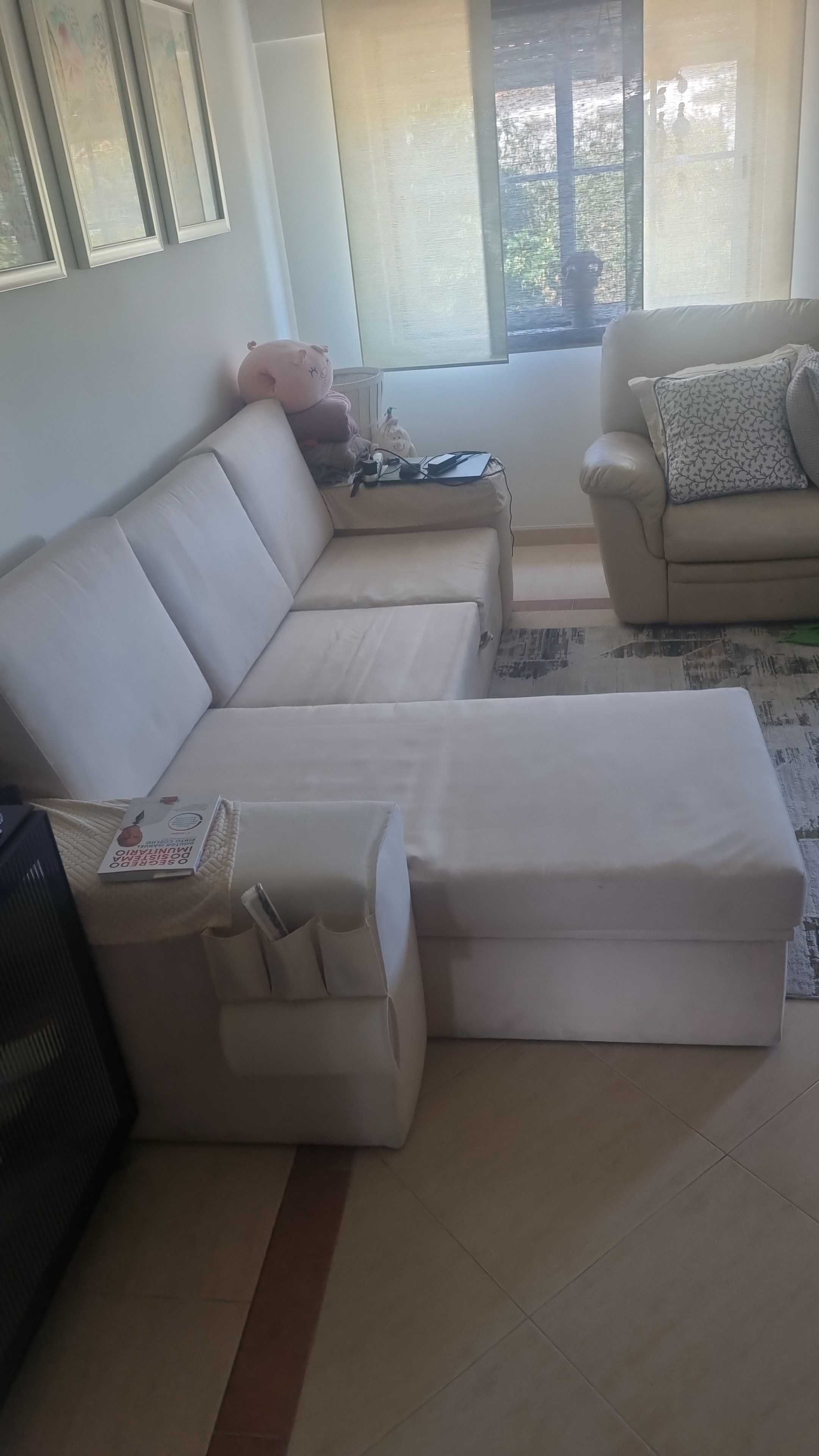 Sofá 4 lugares com chaise longue
