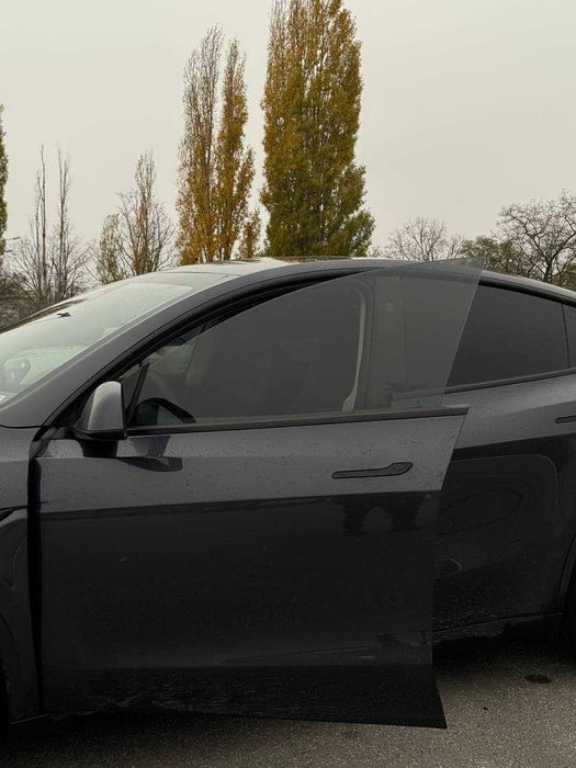 Tesla model Y Perfomance dual motor long Range AWD 82 kwH