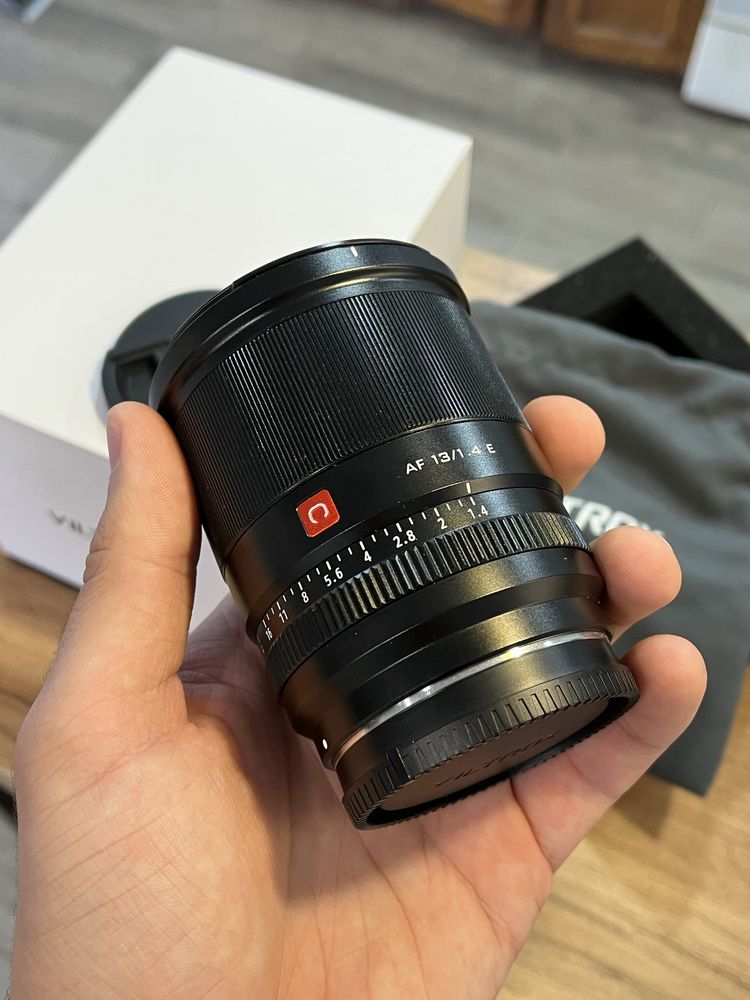 Обʼєктив Viltrox AF 13mm f/1.4 для Sony E Mount