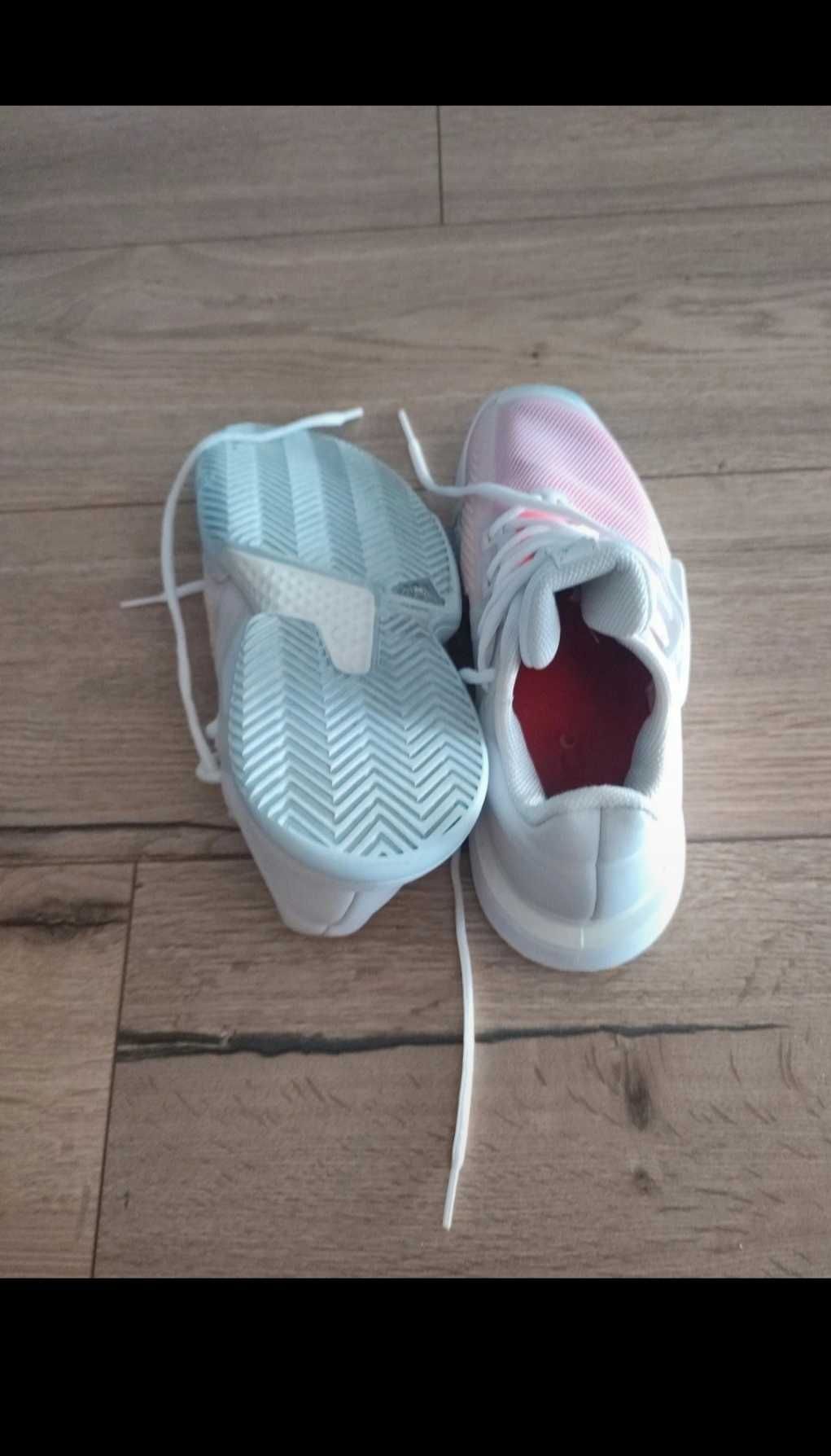 Buty sportowe damskie Adidas Bounce