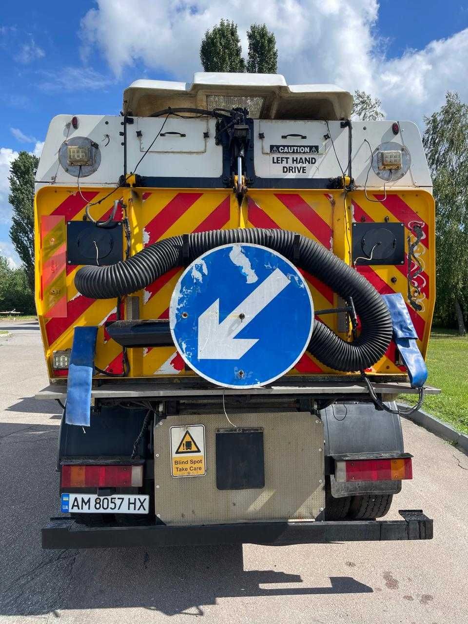 Прибиральний автомобіль Iveco ML150E22