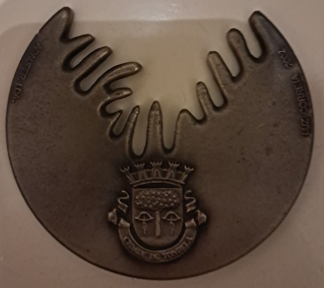 Medalhas 80 mm. 50 anos do Banco Pinto & Sottomayor.