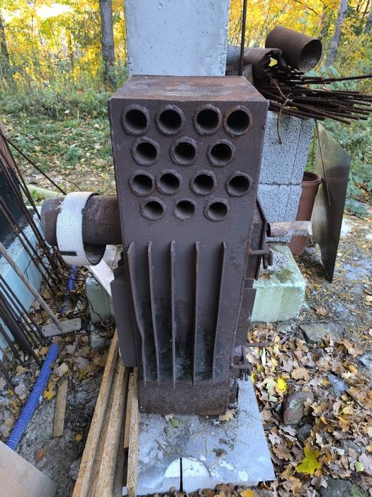 Piec koza na budowę