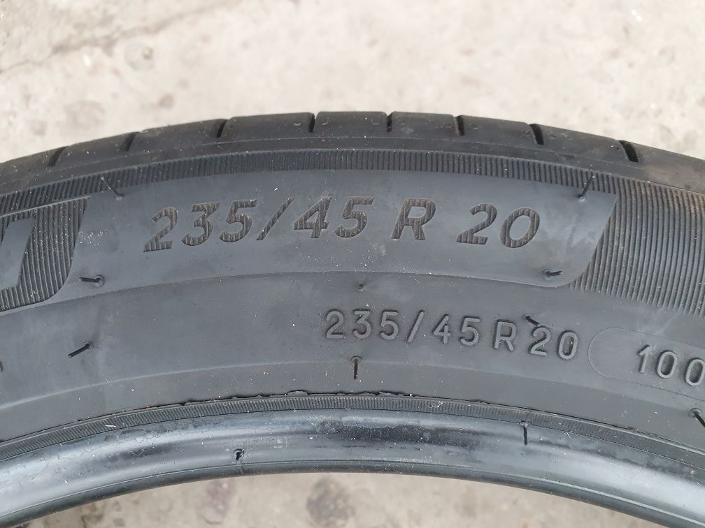 Шини нові літні 235/45/r20, Michelin e Primacy.