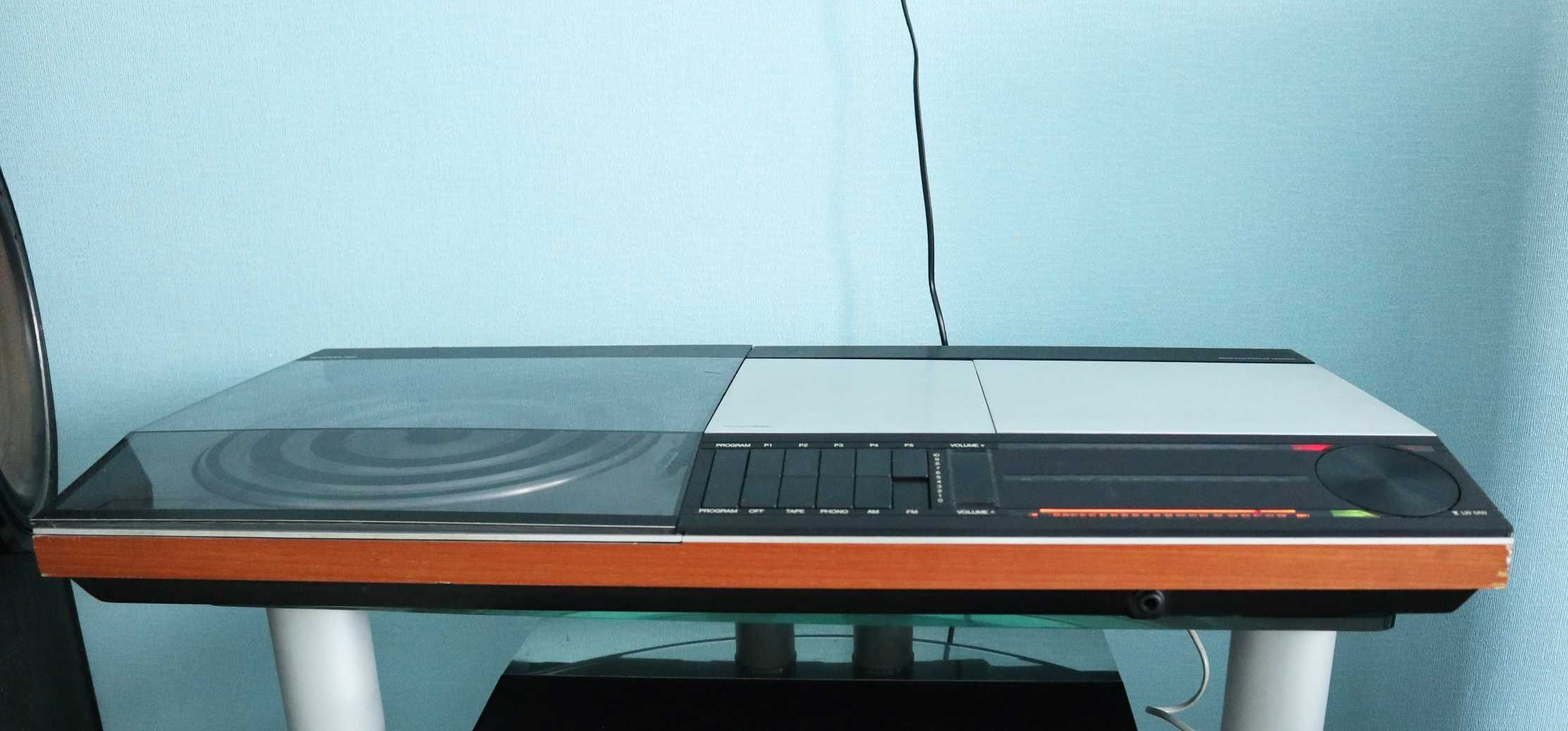 Центр Bang Olufsen beocenter 3300 beocenter2200 beocenter 7700 Дания