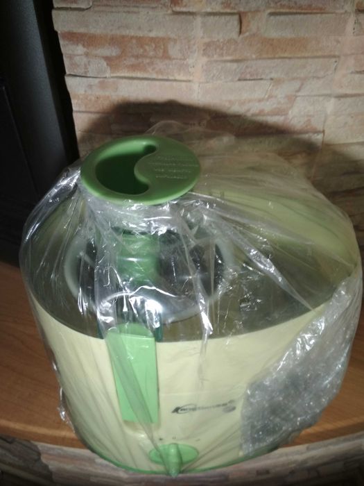 Соковыжималка, свежий сок, аксессуары для кухни. Новая!