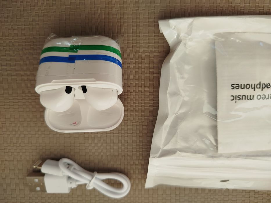 Беспроводные наушники  Pro 4 TWS