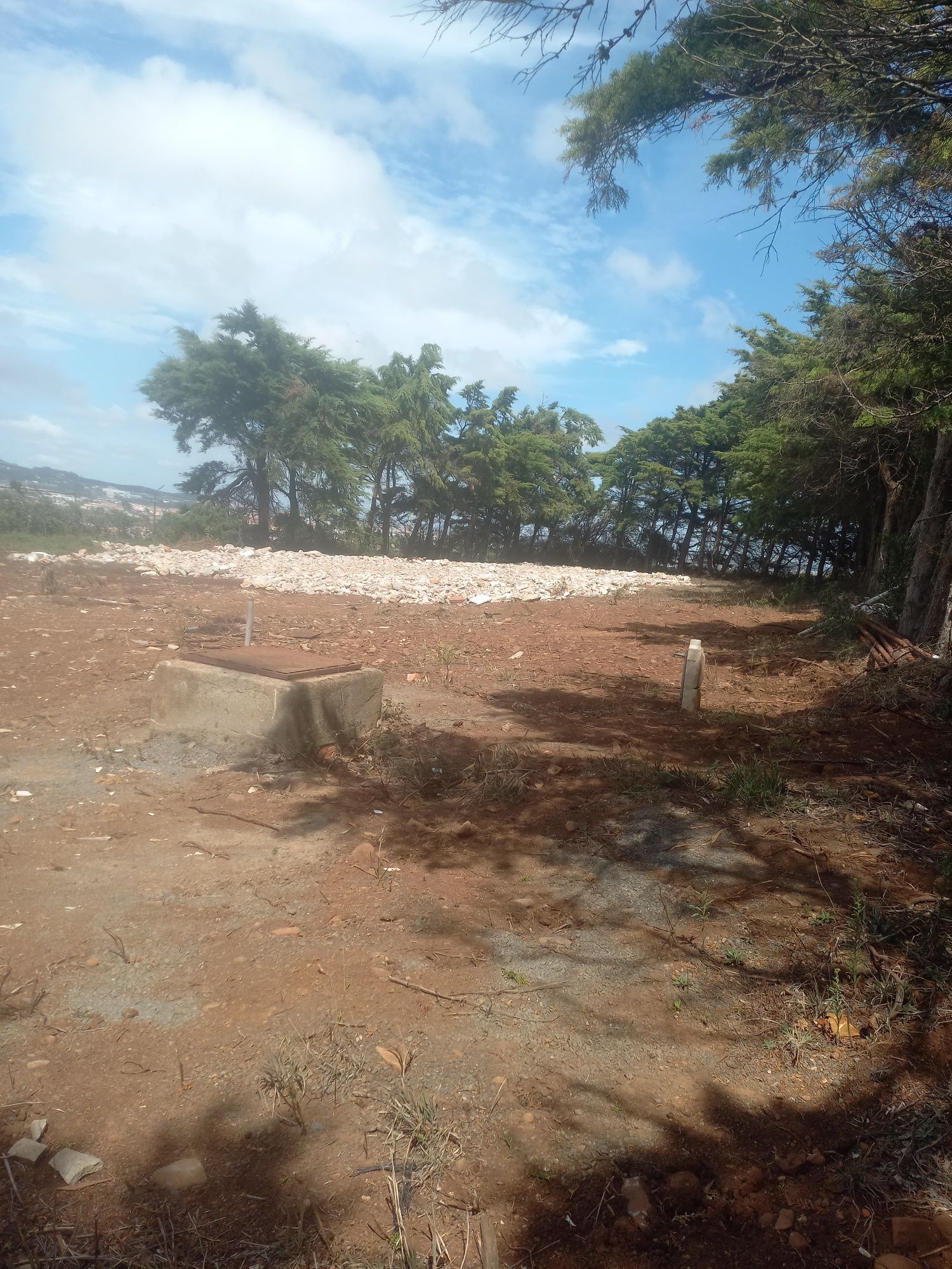 Alugo espaço para estaleiro etc