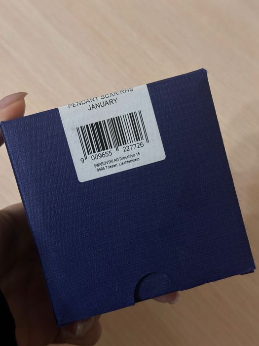 Swarovski підвіска оригінал з ланцюгом