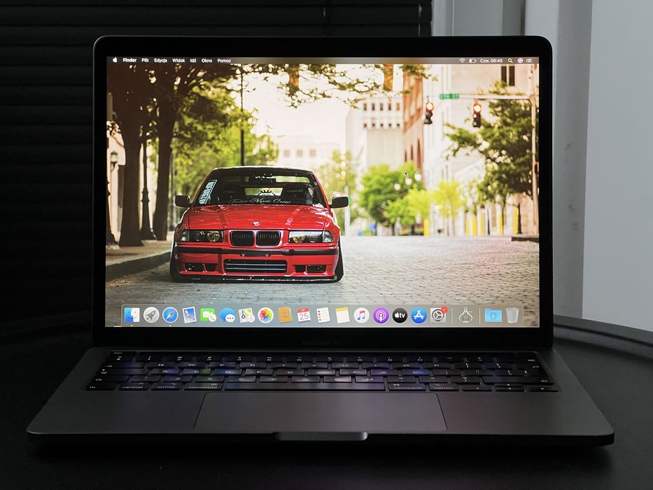 Apple MacBook Pro 13’ i7 16GB RAM 512GB SsD M.2 Touch Bar/ID