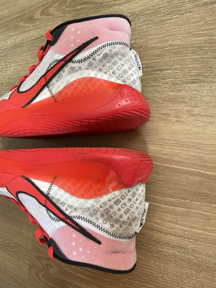Nike Zoom KD 12 QS, Kevin Durant, YouTube edition. US10 EU44